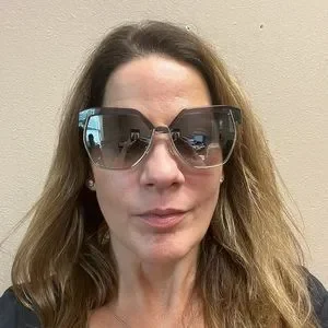 Brand new never worn Chloe Marchon sunglasses. Comes with Chloe case Chloe Suns CE626S Italian Green Gold Sunglasses w Case 55-19  main image 4